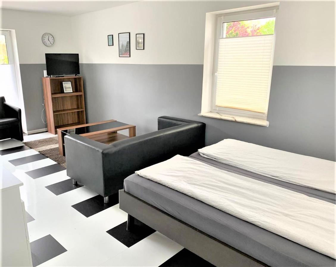 Apartment Voll Moebeliert Mit Balkon Bremen Bagian luar foto